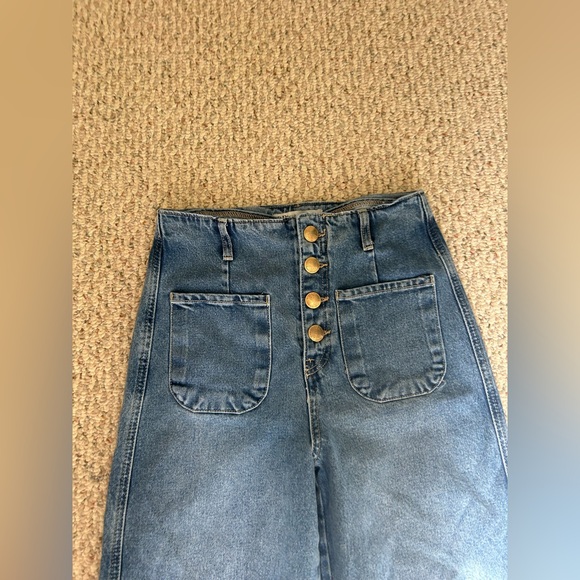 Zara High Waist Wide Leg Cropped Denim Jeans with Buttons - Picture 3 of 6